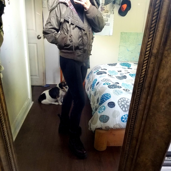 Bomber jacket, dark olive, short. - Picture 1 of 6